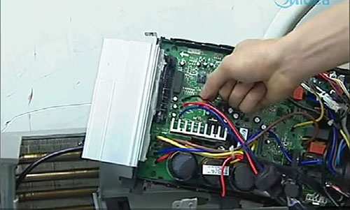 金湖美的空调电话是多少